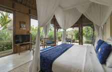 Двухместная вилла с видом на сад