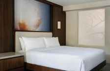 Двухместный номер с балконом и с частичным видом на океан