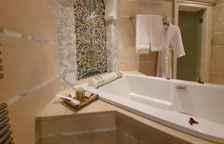 Одноместный полулюкс с красивым видом из окна