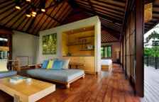 Вилла с красивым видом из окна