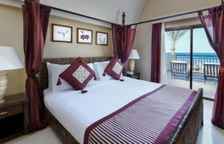 Двухместный полулюкс с видом на бассейн