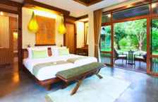 Вилла с видом на сад