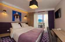 Трёхместный номер Standard с балконом