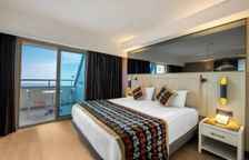 Номер семейный Дуплекс с видом на море