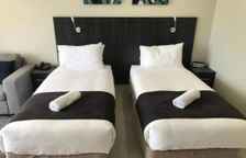 Номер Standard с балконом и с видом на бассейн