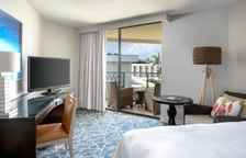 Двухместный номер Standard с видом на бассейн