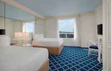 Четырёхместный номер Deluxe с видом на океан