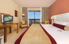 Двухместный номер с частичным видом на море