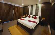 Двухместный номер Deluxe с балконом и с видом на бассейн