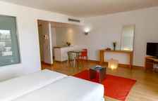 Студия Superior с балконом и с видом на бассейн