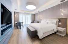 Двухместный номер Luxury с балконом и с видом на сад