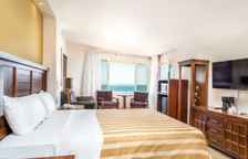 Одноместный номер Standard с частичным видом на океан