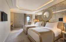 Двухместный номер Deluxe с частичным видом на море