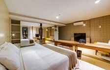 Одноместный номер Premium с частичным видом