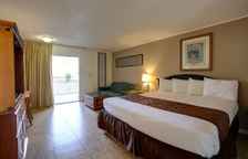 Двухместный номер Standard с видом на бассейн