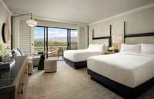 Четырёхместный номер Deluxe с видом на океан