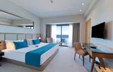 Номер Connection Family с видом на море