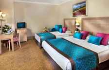 Двухместный номер Standard с частичным видом на море