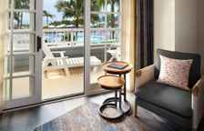 Двухместный номер Standard с видом на бассейн