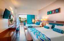 Номер семейный Superior с частичным видом на море