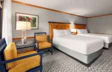 Четырёхместный номер Premier с балконом