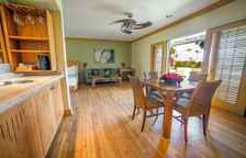 Четырёхместное бунгало с видом на океан