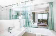 Двухместный номер Superior с балконом и с видом на море