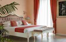 Полулюкс с балконом и с видом на озеро