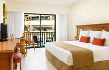 Одноместный номер Standard с видом на бассейн