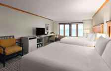 Четырёхместный номер Standard с видом на воду