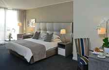 Двухместный номер с частичным видом на горы