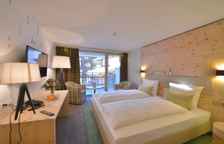 Двухместный номер Deluxe с балконом и с видом на горы