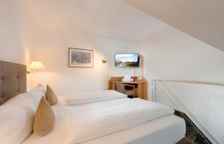 Студия с видом на озеро