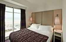 Двухместный номер Superior с частичным видом на море