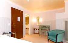 Одноместный номер Classic с балконом и с видом на горы