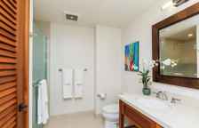 Студия с балконом и с видом на окрестности