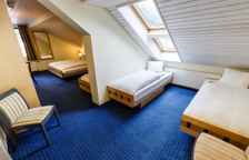 Номер Galleried Семейный