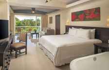 Двухместный полулюкс с частичным видом на океан