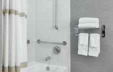 Четырёхместный номер Standard с видом на сад