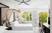 Четырёхместный номер Standard с видом на залив