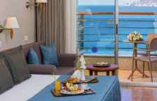 Двухместный номер Standard с частичным видом на море