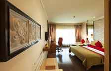 Двухместный номер Premium с видом на бассейн