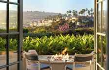 Четырёхместный номер Standard с красивым видом из окна