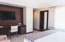 Одноместный номер Luxury с видом на бассейн