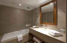 Одноместный номер Superior с частичным видом