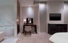 Двухместный клубный люкс с видом на озеро