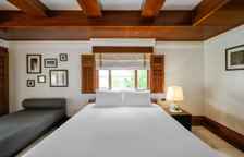 Люкс семейный Hillside с 2 комнатами с видом на море