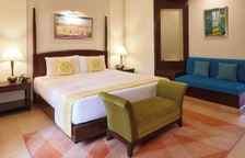 Двухместный номер Deluxe с балконом и с видом на бассейн