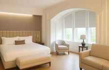 Двухместный номер Premier с балконом