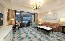 Двухместный люкс c 1 комнатой с балконом и с видом на горы